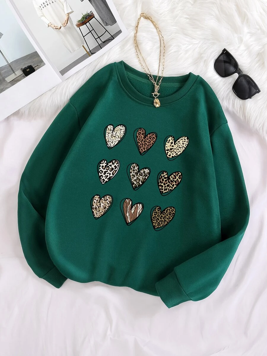 SHEIN Essnce Plus Leopard & Heart Print Thermal Lined Sweatshirt - Dark Green - View 1
