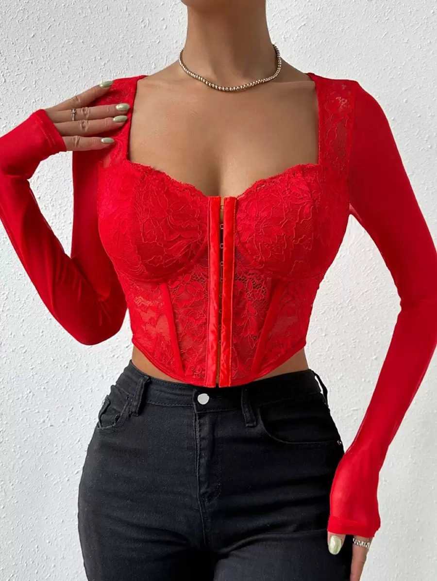 Zolique 不对称下摆短款紧身胸衣蕾丝上衣，适合新年节日派对服装 - 紅色 - 查看 1