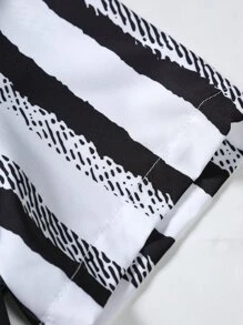 Manfinity Homme Men Striped Print Shirt Without Tee - Black and White - View 5