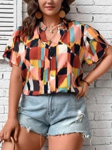 SHEIN LUNE Plus Allover Print Notched Neckline Petal Sleeve Blouse - Multicolor - View 1