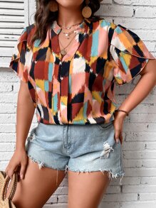 SHEIN LUNE Plus Allover Print Notched Neckline Petal Sleeve Blouse - Multicolor - View 3