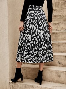 SHEIN Frenchy Allover Print Pleated Skirt - Black and White - View 2