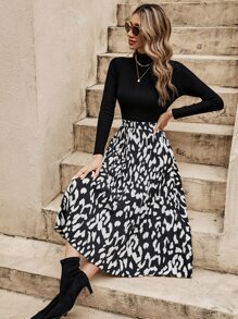 SHEIN Frenchy Allover Print Pleated Skirt - Black and White - View 3