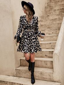 SHEIN Frenchy Allover Print Lantern Sleeve Ruffle Hem Belted Dress Winter Black Black Casual - Black - View 6