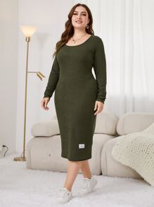 Mulvari Vestido con diseño de parche de letra tejido de canalé - Verde militar - Ver 1