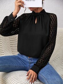 SHEIN Frenchy Contrast Lace Twist Front Keyhole Neckline Raglan Sleeve Blouse - Black - View 6