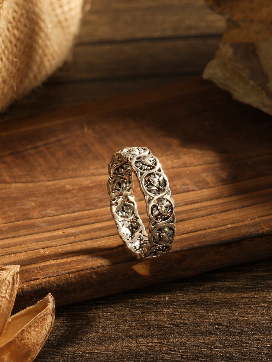 Lotus Decor Ring