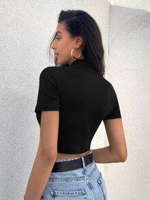 Camiseta crop de cuello alto tejido de canalé - Negro - Ver 2