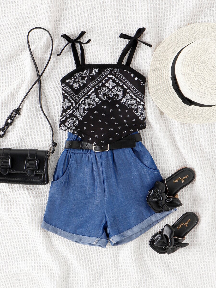 SHEIN Toddler Girls Paisley Print Bandana Cami Top & Belted Roll Hem