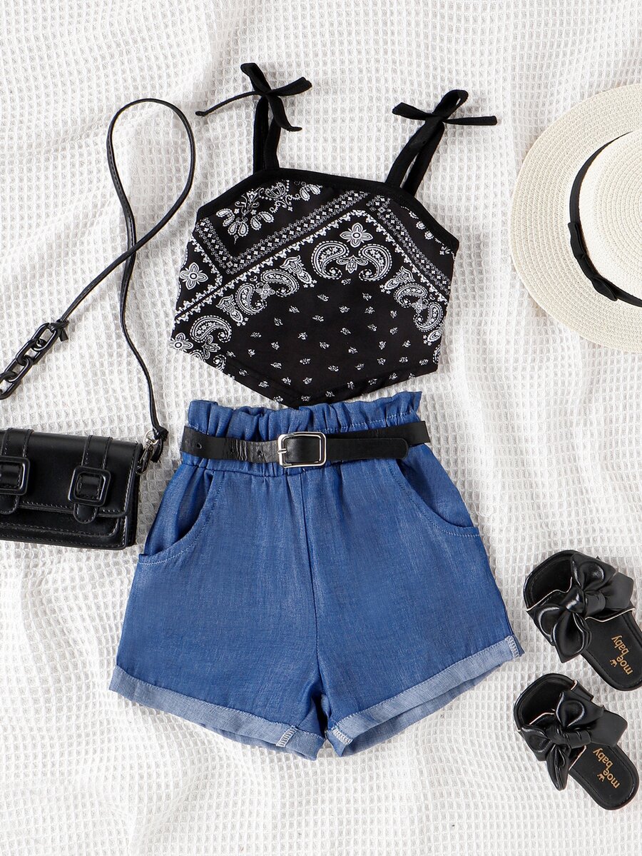 SHEIN Toddler Girls Paisley Print Bandana Cami Top & Belted Roll Hem