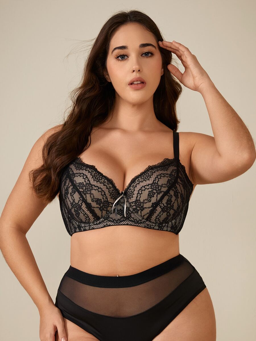 Plus Floral Lace Underwire Bra - Black - View 1