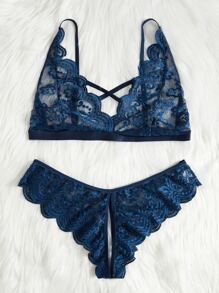 Plus Floral Lace Scallop Trim Lingerie Set - Navy Blue - View 3