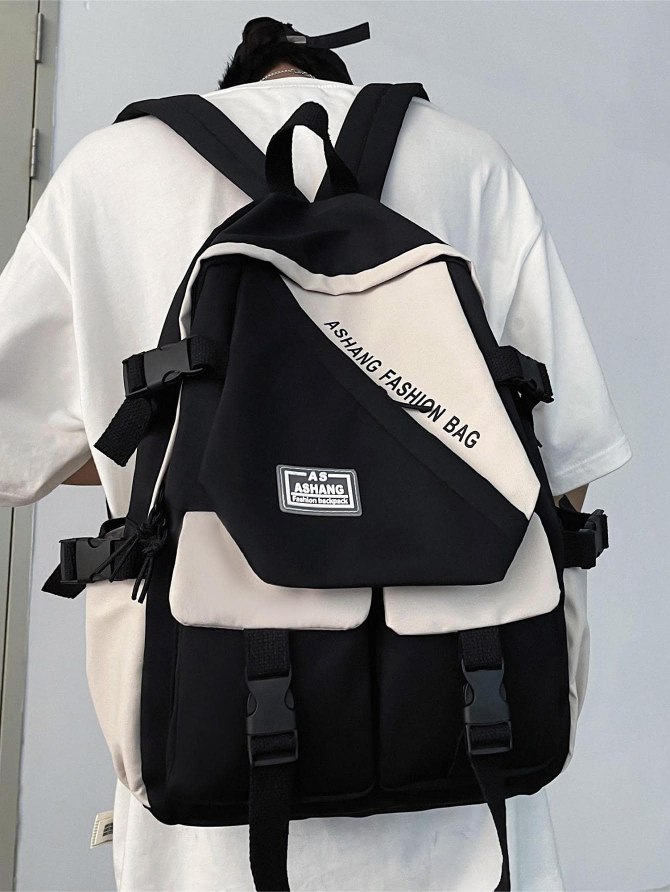 15inch Foldable Men Colorblock Letter Patch Casual Daypack - Black and White - View 1