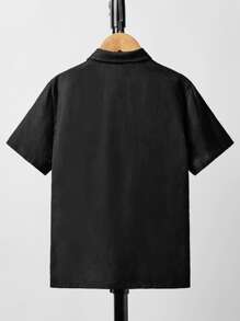 SHEIN 男孩卡通圖案補丁貼口袋襯衫 - 黑色 - 查看 3