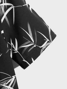 Manfinity Men Plant Print Shirt Without Tee - Black and White - View 3