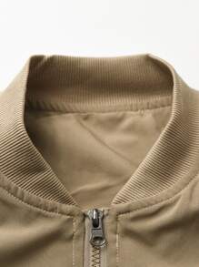 Manfinity Hombres Cazadora tipo bomber con parche de letra con cremallera - Caqui - Ver 4