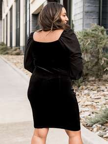 大碼雞心領口前收褶荷葉袖荷葉邊絲絨洋裝 - 黑色 - 查看 2