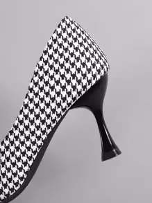 Giày cao gót Court trang trí nơ họa tiết Houndstooth Valentine - Đen và trắng - Xem 2