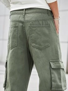 Manfinity EMRG 男士拉鍊蓋式口袋側式貨物鬆身牛仔褲 - 軍綠色 - 查看 4