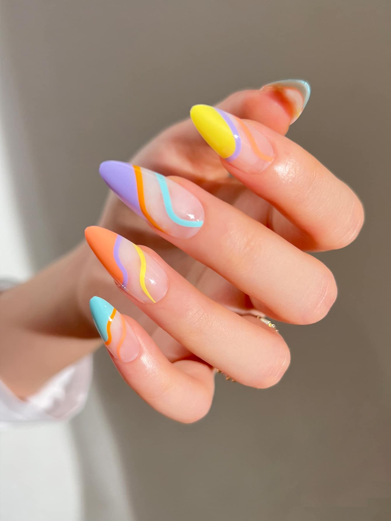 Instantly Upgrade Your Look with 24pcs Long Almond Iridescent French Line Fake Nail & 1pc Nail File & 1sheet Tape - Multicolor - View 1