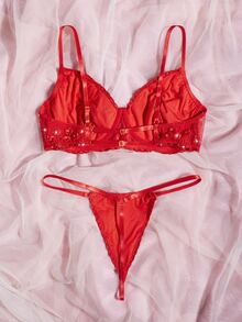 Plus Floral Embroidery Mesh Underwire Lingerie Set - Red - View 2