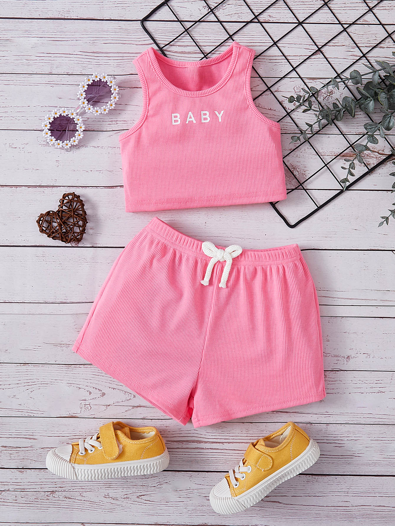 Baby Girl Letter Graphic Tank Top & Tie Front Shorts - Pink - View 1