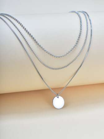 Collar a capas con diseño de disco