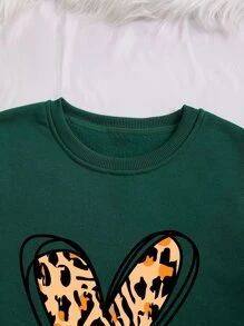 SHEIN LUNE Plus Leopard & Heart Print Thermal Lined Sweatshirt - Dark Green - View 3