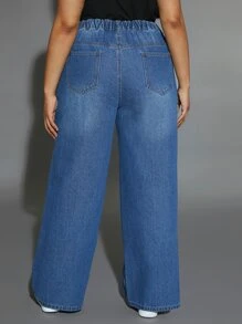 Plus Slant Pocket Straight Leg Jeans - Medium Wash - View 2