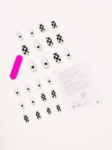 24pcs Modernist Short Oval Shape Nail Nails Black White Checkered Plaid Heart Press On Nails Acrylic Nails Fake Nails Nails Manicure Set Detachable Full Cover Long Lasting Includes 1sheet Adhesive Tabs & 1pc Mini File - View 2