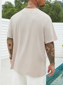 Manfinity Men Plus Sculpture & Letter Graphic Tee - Khaki - View 2