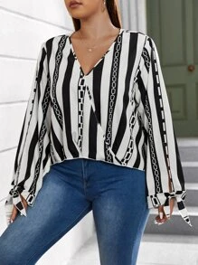 SHEIN LUNE Blusa de rayas & con estampado de cadena de cuello cruzado - Blanco y Negro - Ver 4
