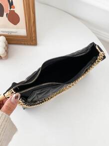 衍縫細節鏈條法棍包