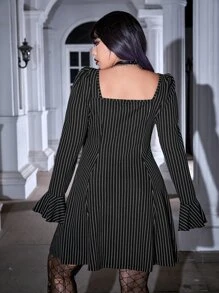 ROMWE PUNK 大碼條紋印花荷葉袖拉鏈開襟連衣裙 - 黑色 - 查看 2