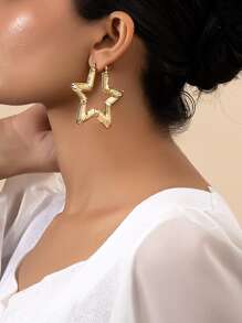 Star Design Hoop Earrings - Yellow Gold - View 1
