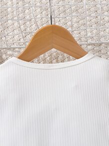SHEIN 女孩網眼刺繡荷葉邊上衣和短褲 - 黑與白 - 查看 7
