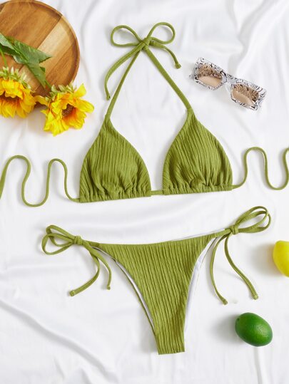 Bikini-Set mit Halterung, Mikro-Triangle-Oberteil und gebundenen Seiten für den Sommer am Strand