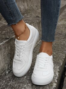 極簡風格前綁帶板鞋