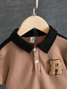 SHEIN Young Boy Letter Patched Polo Shirt & Side Stripe Shorts - Khaki - View 4