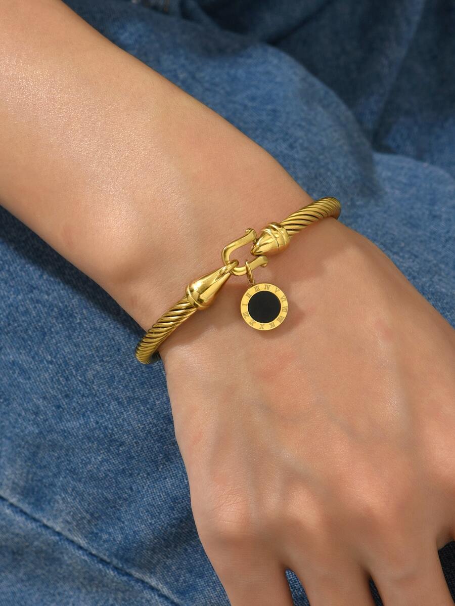 A European And American Style Black Acrylic & Stainless Steel Roman Numerals Fashion Bracelet For Women Suitable For Daily Use - Yellow Gold - View 1