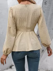 SHEIN Unity 瑞士圆点花边蕾丝嵌件灯笼袖荷叶边下摆衬衫荷叶边上衣 - 杏色 - 查看 2