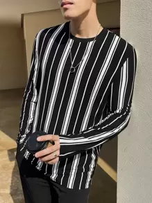 Manfinity Hypemode Hombres Camiseta con estampado de rayas