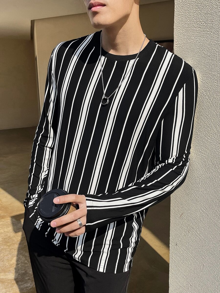 Manfinity Hypemode Hombres Camiseta con estampado de rayas