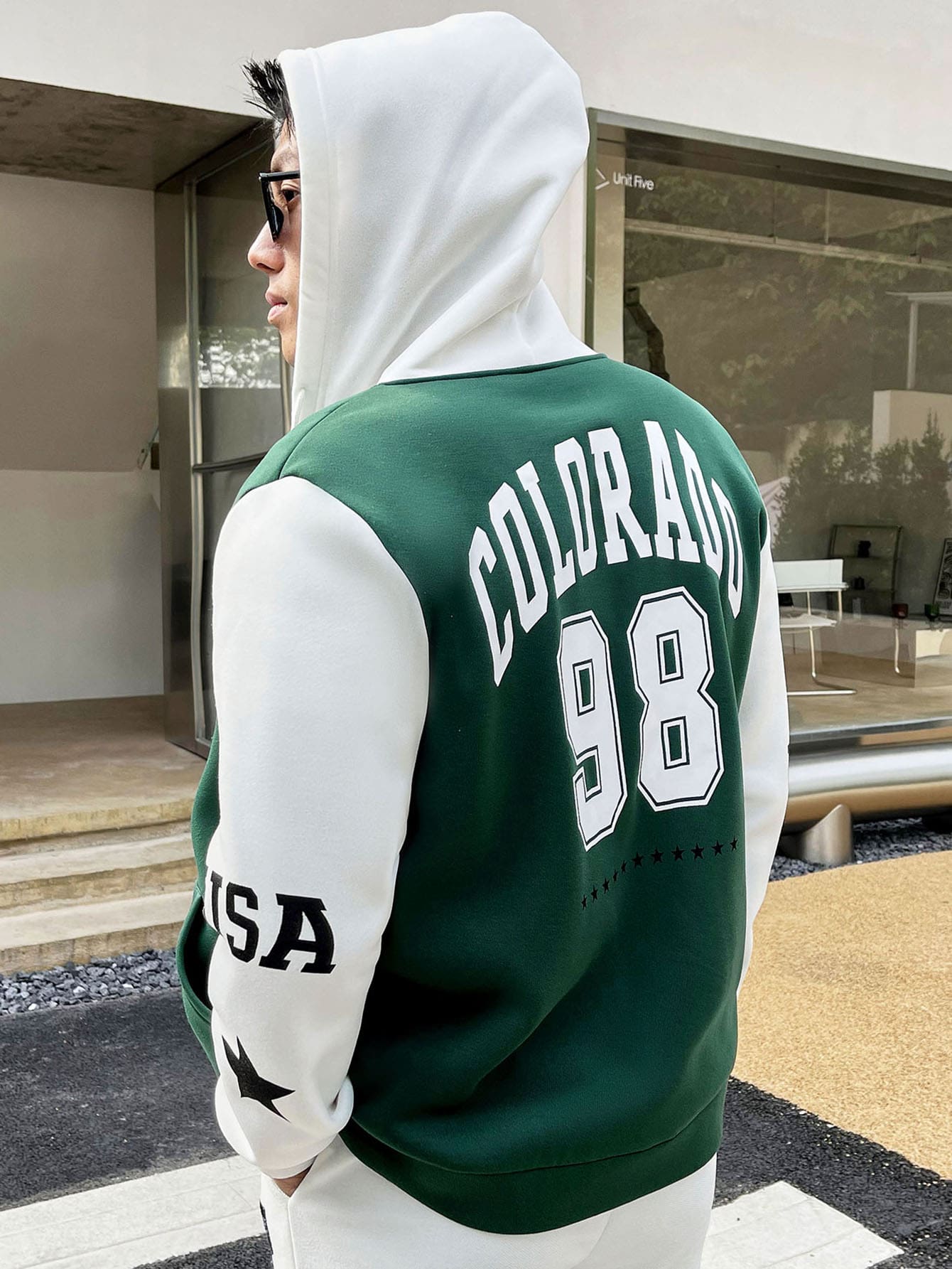 Manfinity Hypemode Men Letter Graphic Two Tone Hoodie - Green - View 1