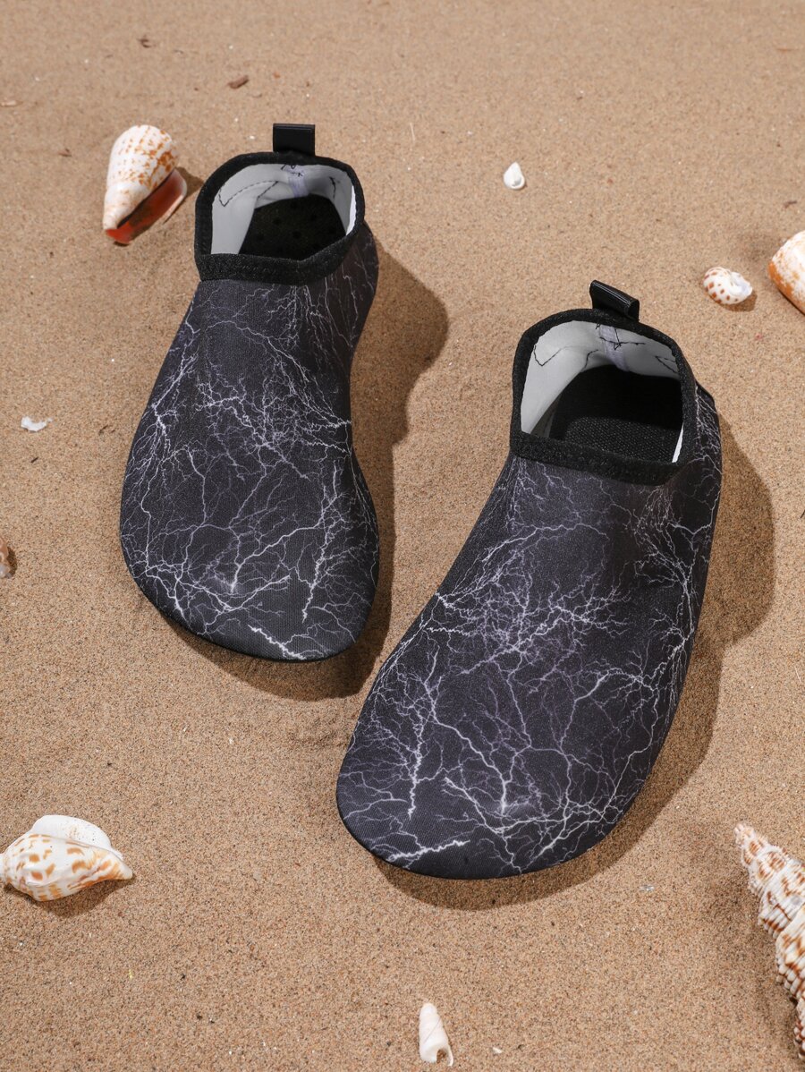 Graphic Print Slip-On Aqua Socks - Black - View 1