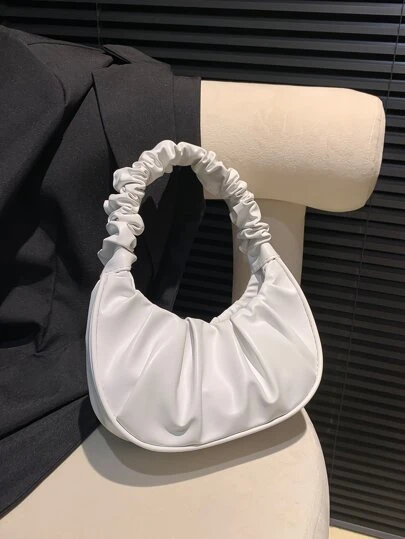 Mini enfärgad veckad handväska för kvinnor, enfärgad moln- och halvmåneformad axelväska för kvinnor