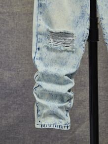 SHEIN Boys Ripped Frayed Bleach Wash Jeans - Light Wash - View 5