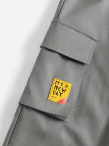 SHEIN 男孩字母圖案翻蓋口袋工裝褲