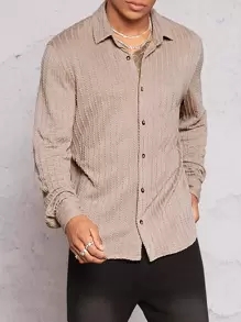 Manfinity RebelGame 男士素色前紐扣T恤 - 杏色 - 查看 1