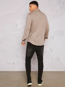 Manfinity RebelGame 男士素色前紐扣T恤 - 杏色 - 查看 2